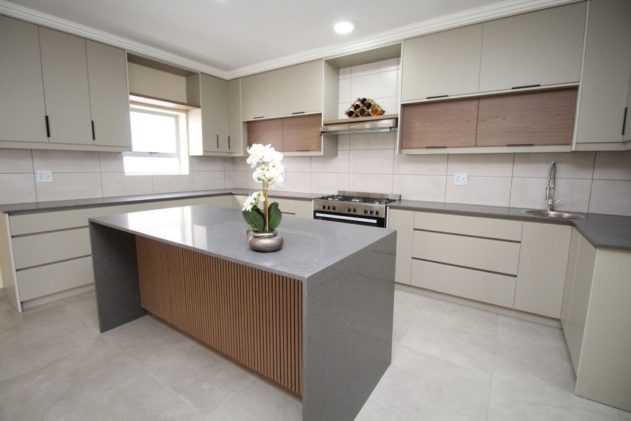 3 Bedroom Property for Sale in Blue Lagoon Western Cape